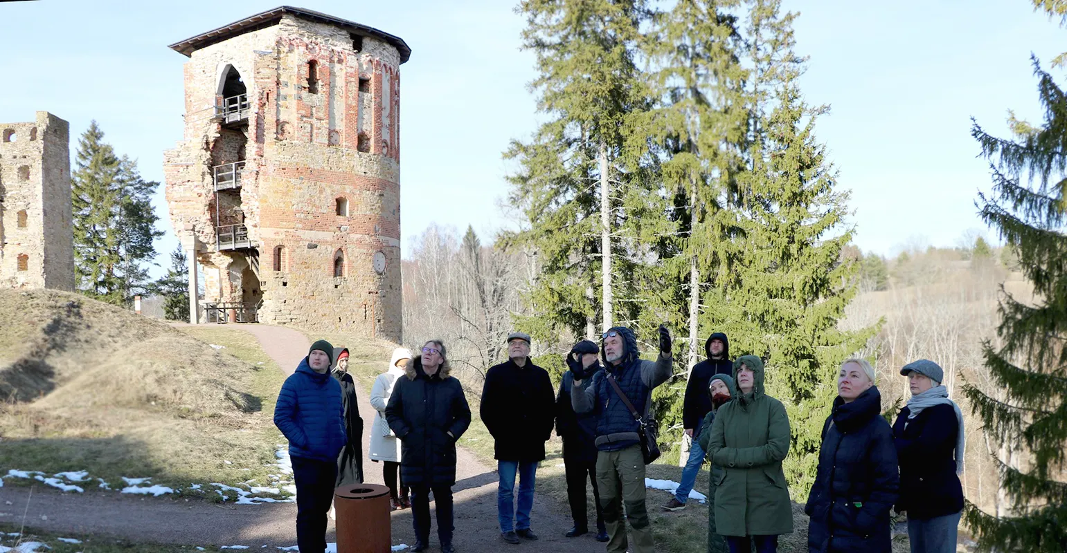 Eesti linnuste ümarlaud kogunes Vastseliina keskaja elamuskeskuses